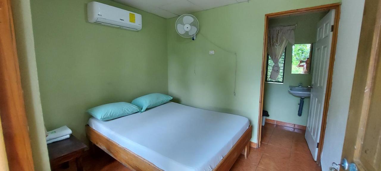 Hostal Y Cabinas Anita-And Rafting Tour! Siqurres Da Alegria ภายนอก รูปภาพ